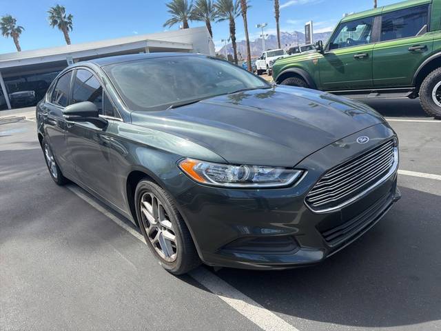 2016 Ford Fusion SE FWD photo