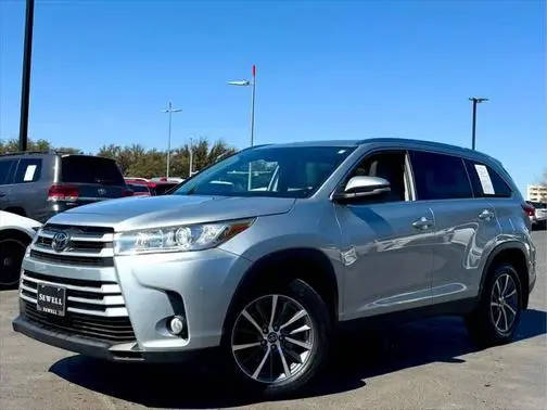 2019 Toyota Highlander XLE FWD photo