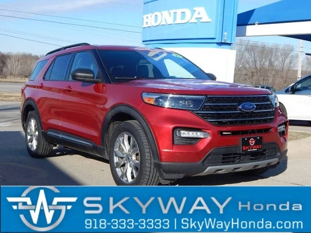 2020 Ford Explorer XLT 4WD photo