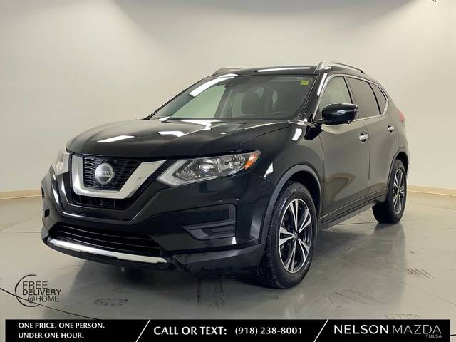 2019 Nissan Rogue SV FWD photo