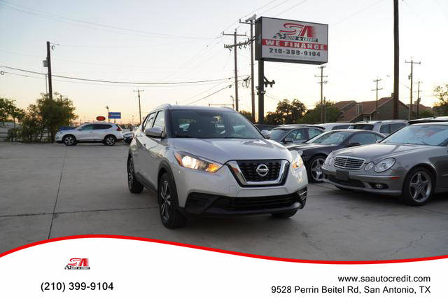 2019 Nissan Kicks SV FWD photo