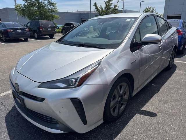 2019 Toyota Prius XLE FWD photo