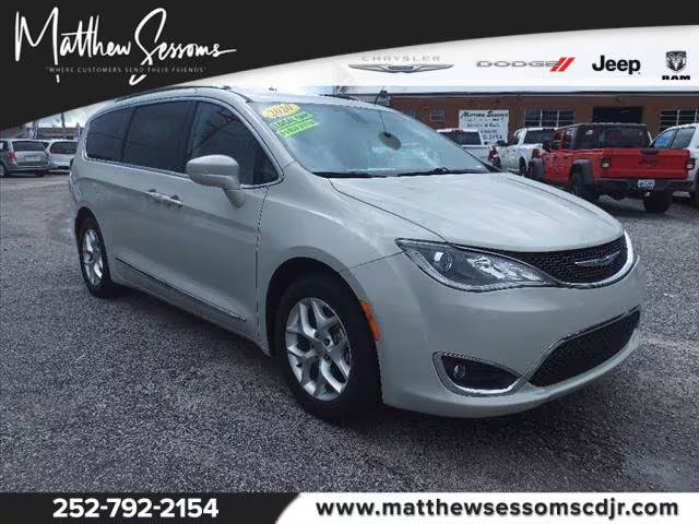 2020 Chrysler Pacifica Minivan Touring L Plus FWD photo