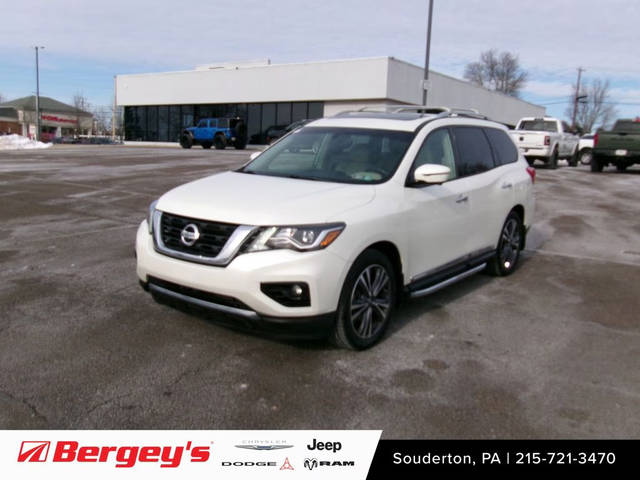 2019 Nissan Pathfinder Platinum 4WD photo