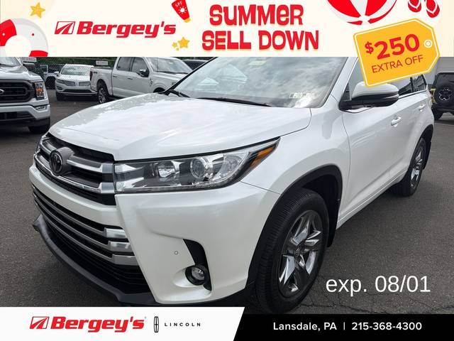 2019 Toyota Highlander Limited Platinum AWD photo