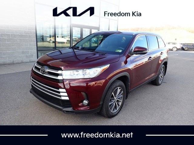 2019 Toyota Highlander XLE AWD photo