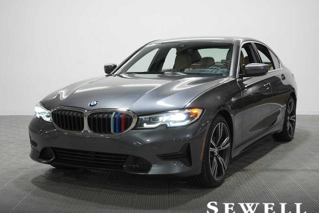 2019 BMW 3 Series 330i RWD photo