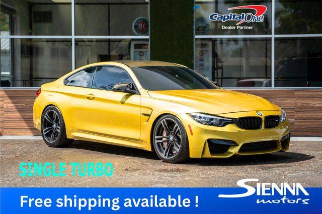 2015 BMW M4  RWD photo