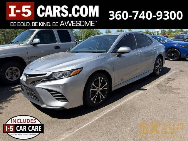 2019 Toyota Camry SE FWD photo
