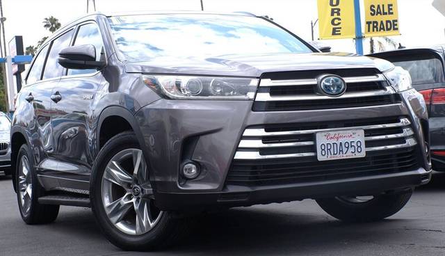 2019 Toyota Highlander Hybrid Limited AWD photo