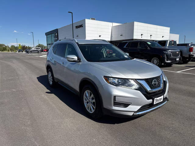 2018 Nissan Rogue SV AWD photo