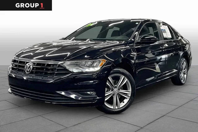 2019 Volkswagen Jetta R-Line FWD photo