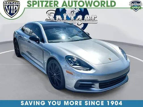2019 Porsche Panamera 4 AWD photo