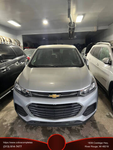 2020 Chevrolet Trax LS AWD photo