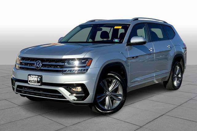 2019 Volkswagen Atlas 3.6L V6 SE w/Technology R-Line AWD photo