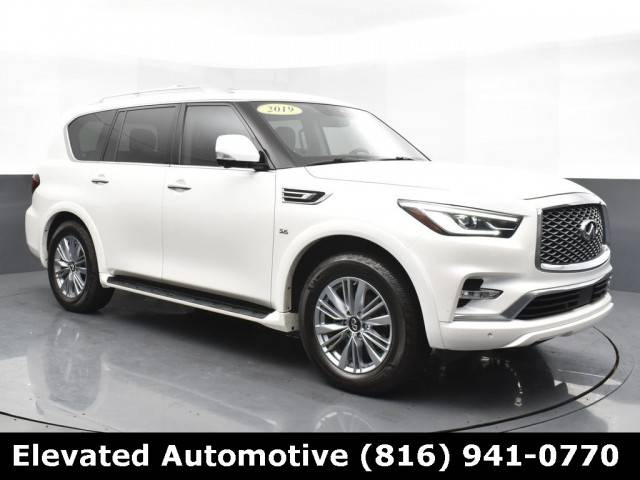 2019 Infiniti QX80 LUXE 4WD photo