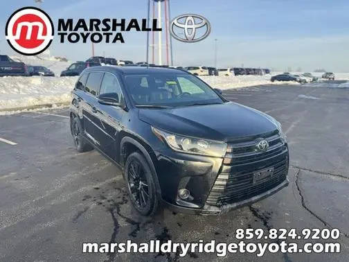 2019 Toyota Highlander SE AWD photo