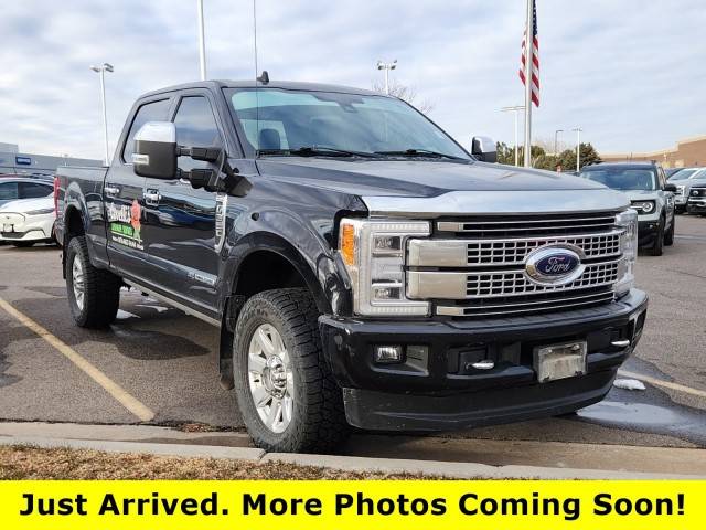 2019 Ford F-350 Super Duty Platinum 4WD photo