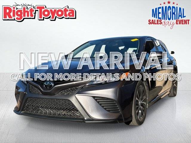 2019 Toyota Camry SE FWD photo
