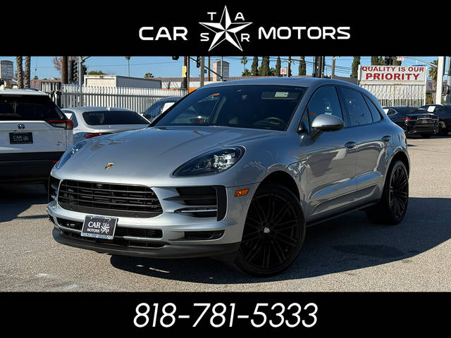 2020 Porsche Macan  AWD photo