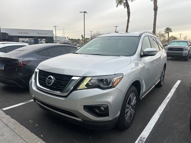 2019 Nissan Pathfinder SV 4WD photo