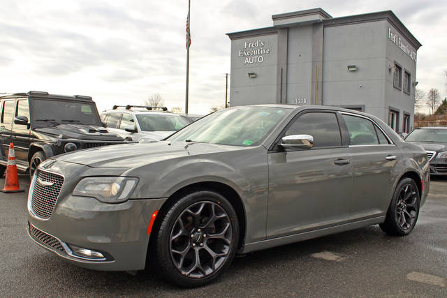 2019 Chrysler 300 300S RWD photo