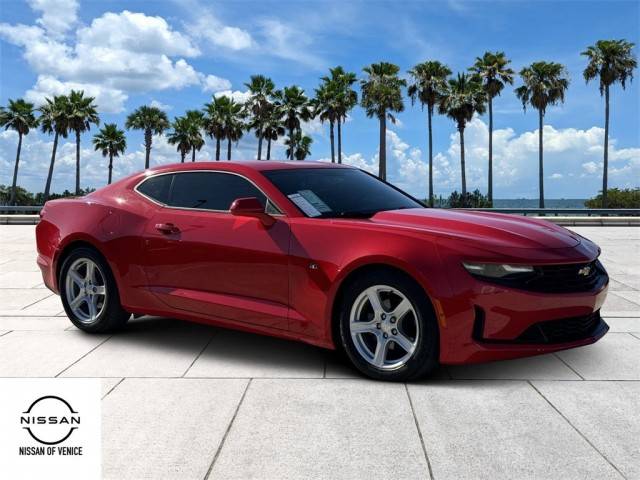 2020 Chevrolet Camaro 1LT RWD photo