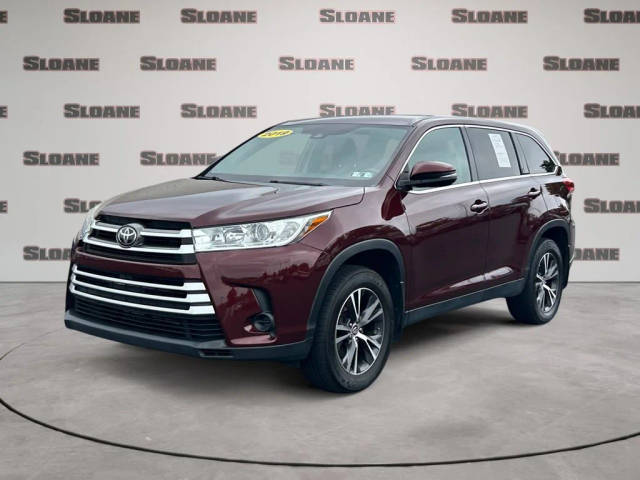 2019 Toyota Highlander LE AWD photo