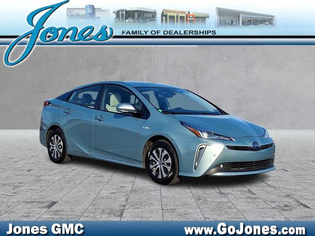 2019 Toyota Prius XLE AWD photo