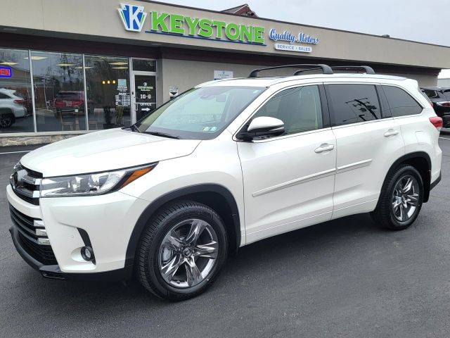 2019 Toyota Highlander Limited Platinum AWD photo