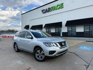 2019 Nissan Pathfinder S 4WD photo