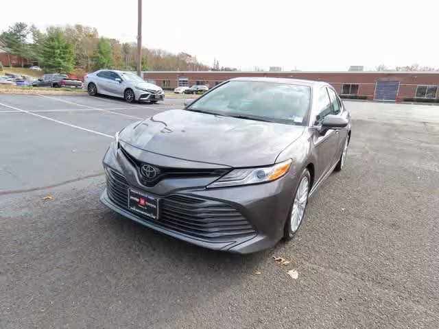 2019 Toyota Camry XLE V6 FWD photo