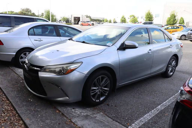 2015 Toyota Camry SE FWD photo