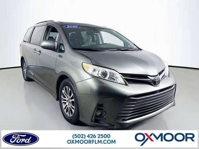 2020 Toyota Sienna XLE Auto Access Seat FWD photo