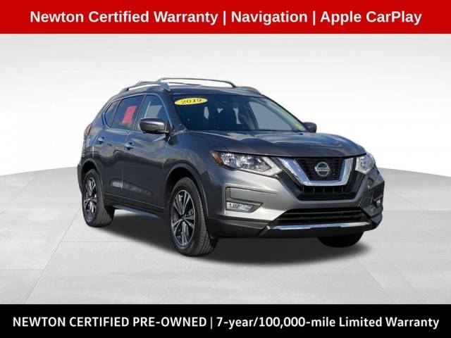 2019 Nissan Rogue SV FWD photo