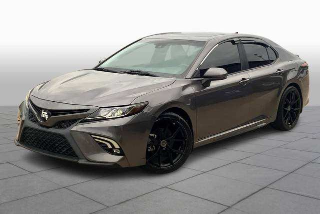 2019 Toyota Camry SE FWD photo