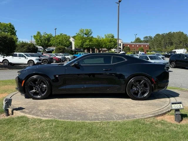 2020 Chevrolet Camaro 1LT RWD photo