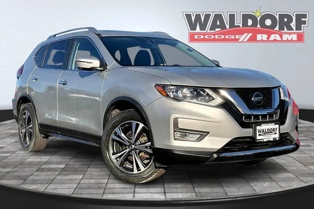 2020 Nissan Rogue SV AWD photo