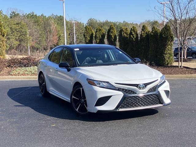 2019 Toyota Camry XSE FWD photo