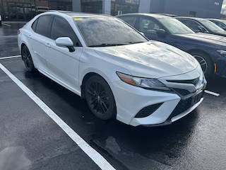 2019 Toyota Camry XSE FWD photo