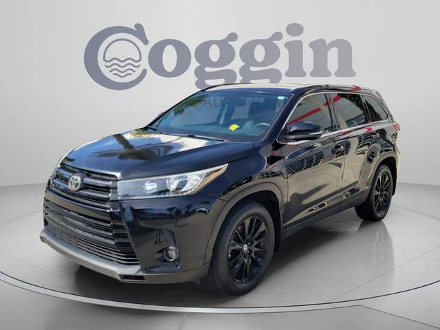 2019 Toyota Highlander SE AWD photo