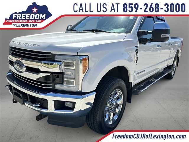 2019 Ford F-350 Super Duty LARIAT 4WD photo