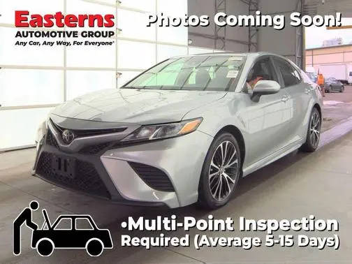 2019 Toyota Camry SE FWD photo