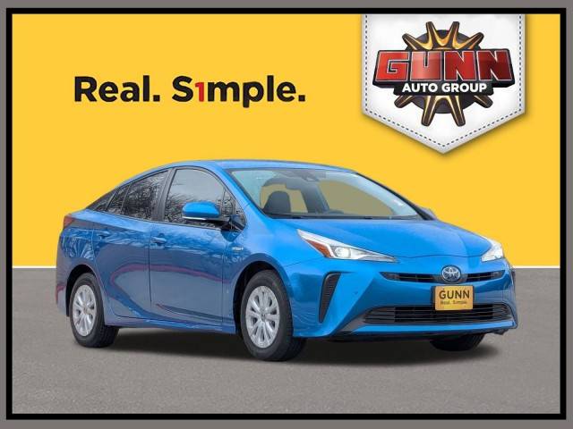 2019 Toyota Prius LE FWD photo