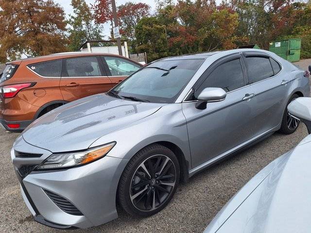 2019 Toyota Camry XSE FWD photo