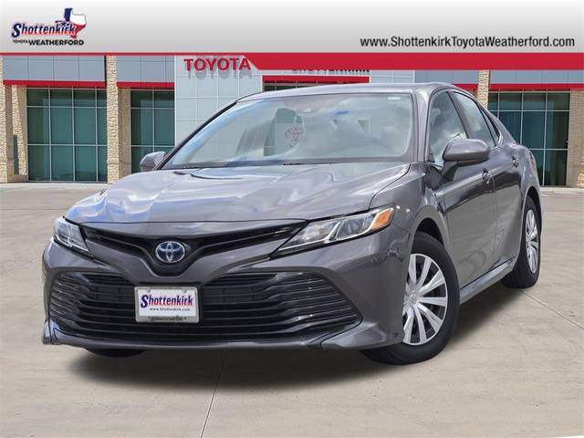 2019 Toyota Camry Hybrid LE FWD photo