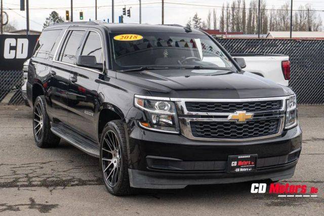 2018 Chevrolet Suburban LT 4WD photo