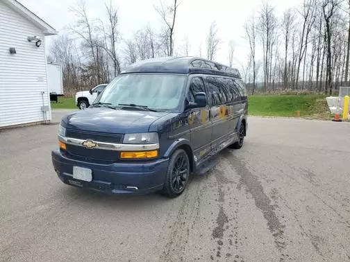 2019 Chevrolet Express Cargo  RWD photo