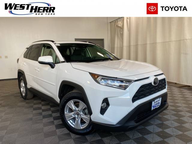 2019 Toyota RAV4 XLE AWD photo