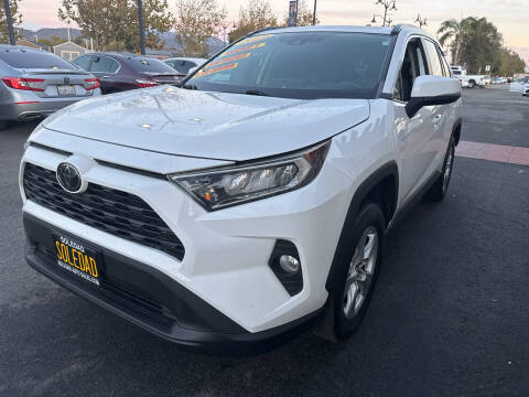 2019 Toyota RAV4 XLE FWD photo
